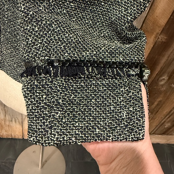 St. JOHN COLLECTION 10 Black White Tweed 3/4 Sleeve Metallic Fringe Trim Jacket - Picture 5 of 15